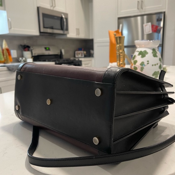 Saint Laurent Classic Sac Du Jour Small Burgundy and Black in smooth leather - Picture 6 of 14